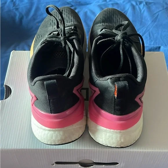 Adidas response super running shoes size 8.5 - Picture 2 of 5